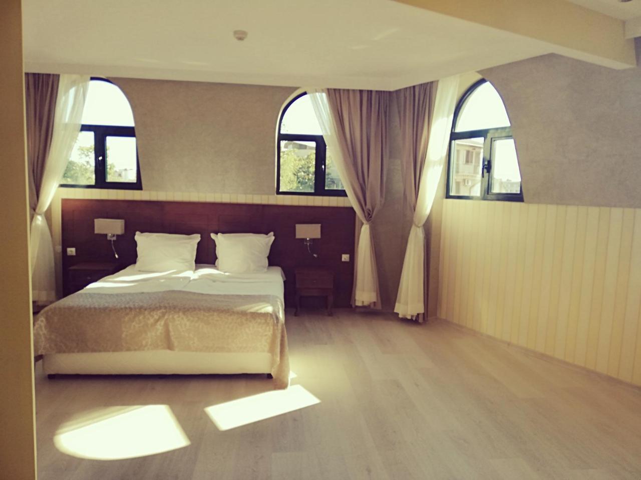 Hotel Plaza Burgas Luaran gambar